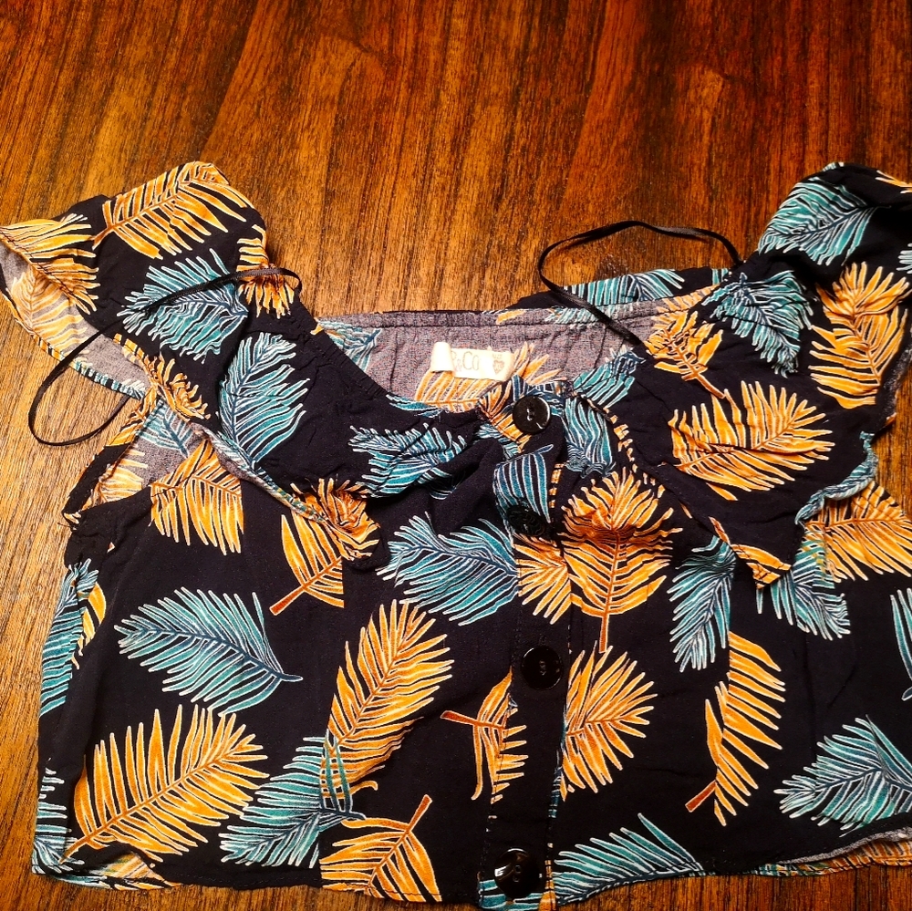 Petite crop top